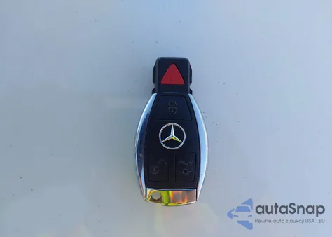 2017 Mercedes-Benz Glc 300 Coupe 4Matic z USA, uszkodzony, nr VIN WDC0J4KB4HF189970